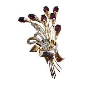 Antique Spectacular 30/40s Spray Fur Clip (A8896)